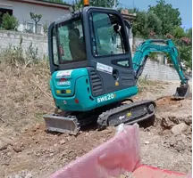 Noleggio con operatore Escavatore 35/17/10 quintali per Lavoro movimento terra scavi