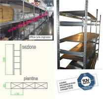 Scaffalatura industriale a ripiani lunghezza 3,60 metri , altezza 3,00 mt, profondità 60 cm  con 4 r