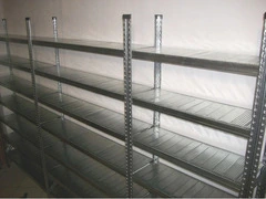 Scaffalatura industriale a ripiani lunghezza 4,80 metri , altezza 2,00 mt, profondità 60 cm  con 4 r - 4
