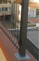 Piastrina Palo Quadro in PVC Nera + Vite Autoperforante - 2