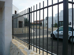 Piantana in Ferro Piatto Zincato 50x8mm - a Tassellare - H 110 cm (Completa di Bulloneria) - 2