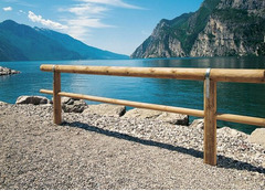 Pali in Legno di Pino Nordico Torniti Impregnati con 1 Foro e Sella - Trattati Classe III - Diametro - 3