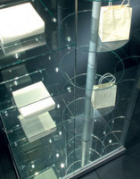 VETRINA 6  FARETTI LED 4000°K - RIPIANI GIREVOLI CON MOTORE  -143x53x200h - CRISTALLI TEMPERATI MADE - 2