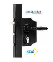 Serratura per cancello ornamentale di grandi dimensioni a montaggio superficiale ITALFROM