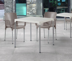 Tavolo Algarve con Gambe in Alluminio Design da Giardino Cucina Bar Ristorante con Top in Polipropil - 2