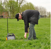 Picchetto di Messa a Terra GALLAGHER H 0,5 m + 3m di Cavo per Recinzioni Elettriche - 2