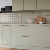 Emuca Lotto di 8 maniglie per mobili Varna, L181mm, interasse 160mm, Zama, Verniciato nero - 5