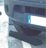 Cordolo Stradale Ferma Ruota in Gomma Riciclata in Elastoplastico Rifrangente Varie Misure - 2