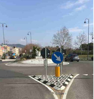 Isola di Traffico in Gomma Riciclata composta da Moduli Componibili Eco-sostenibili con Blocchetti i