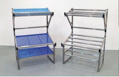 BANCARELLA FISSA IN  ACCIAIO INOX CON RIPIANI IN PLASTICA  L=1200 mm