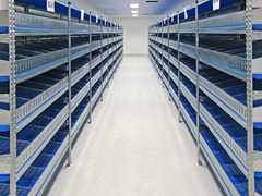 Scaffalatura per minuterie, completa, lunghezza 15 metri , altezza 2,00 mt, profondità 40 cm con 4 r - 5