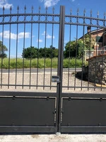 Cancello  a Due Ante  Standard Zincato e Verniciato -con Serratura Manuale- Linea California - 2