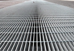 PANNELLO GRIGLIATO ZINCATO A CALDO MAGLIA 25X76 mm. ELETTROFORGIATO CALPESTABILE Misure cm 15X100