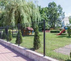 Palo Tubolare Marrone 50x50 mm - Altezza Palo 130 cm - Completo di 3 Piastrine - a Cementare - 3