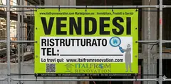 Striscione Immobiliare Vendesi Ristrutturato (1pz) - in PVC per esterno - Formato 100x200 cm