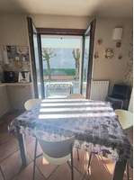 VILLA A SCHIERA RISTRUTTURATA CON MONOLOCALE E DOPPIO GIARDINO – COMFORT, TECNOLOGIA E DESIGN IN CLASSE ENERGETICA A2 - 10