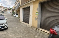 Affittasi Locale 45mq uso garage (si valuta affitto anche ristrutturato ideale per uso commerciale) - 2