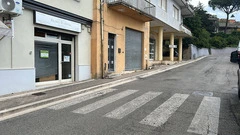 Affittasi locale commerciale 70mq in via roma 9 - ottima posizione - 2