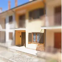 Affittasi Appartamento su due livelli tot. 120mq con doppio ingresso