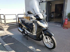 HONDA SH 300 - 2