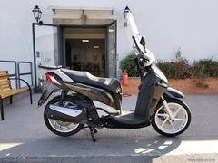 HONDA SH 300 - 16