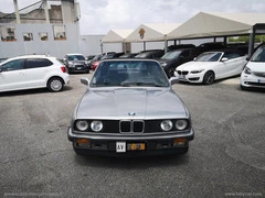 BMW 320i Cabrio L - 28