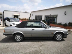 BMW 320i Cabrio L - 29