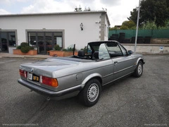 BMW 320i Cabrio L - 32