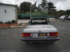 BMW 320i Cabrio L - 37