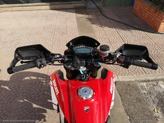 DUCATI Hypermotard 939 - 6