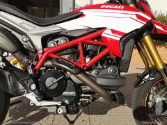 DUCATI Hypermotard 939 - 17