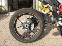 DUCATI Hypermotard 939 - 18