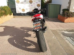 DUCATI Hypermotard 939 - 19
