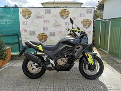 QJMOTOR SVT 650 X - 4