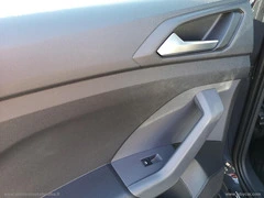 VOLKSWAGEN T-Cross 1.0 TSI - 20