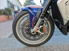 MV AGUSTA Brutale 1090 RR - 12