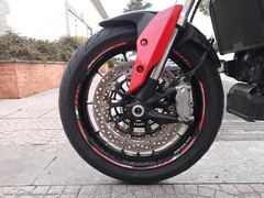 DUCATI Hyperstrada 939 - 13