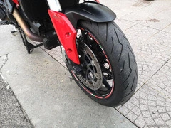 DUCATI Hyperstrada 939 - 23