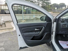 DACIA Duster 1.6 SCe GPL 4x2 Essential - 16