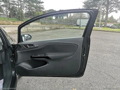 OPEL Corsa 1.2 Coupé b-Color - 21