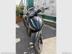 PIAGGIO Beverly 310 / S - 2