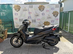 PIAGGIO Beverly 310 / S - 9