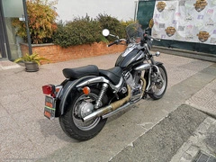 SUZUKI VL Intruder 250 - 3