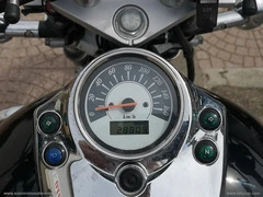 SUZUKI VL Intruder 250 - 8