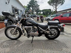 SUZUKI VL Intruder 250 - 12