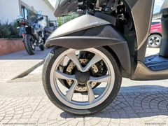 YAMAHA Tricity 155 - 12
