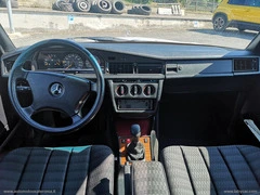 MERCEDES-BENZ 190 1.8 E - 5