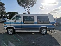 CHEVROLET CHEVY VAN 2.0 - 36