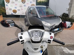KYMCO People 300 GTI ABS - 7