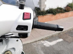 KYMCO People 300 GTI ABS - 10